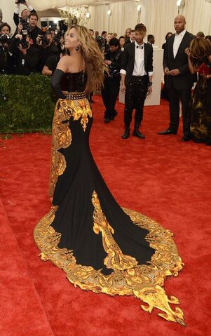File:Beyonce MET Gala 7.jpg