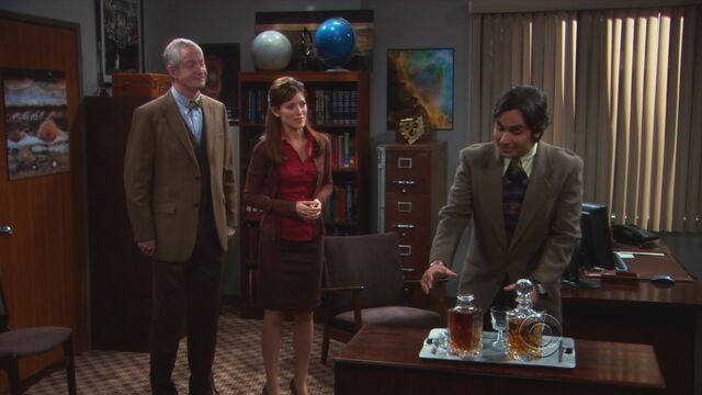 File:TheBigBangTheoryS3E4-090-1-.jpg