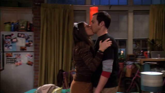 File:Amy kisses Sheldon.jpg
