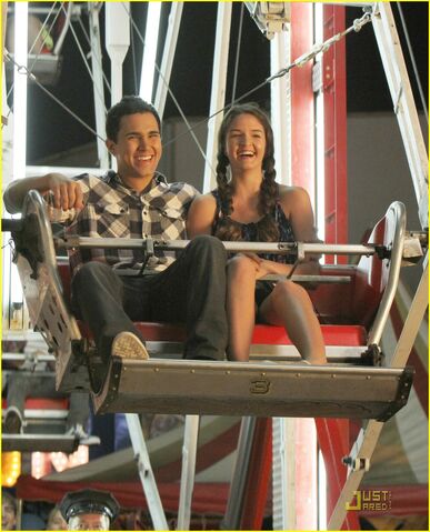 File:Carlos-pena-big-time-girlfriends-04.jpg