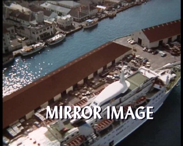 File:Mirror image.jpg