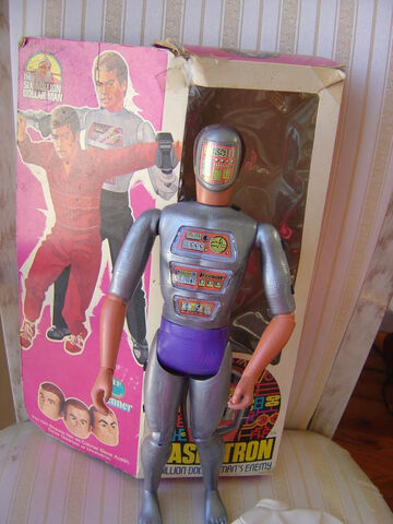 File:Maskatron with box.jpg