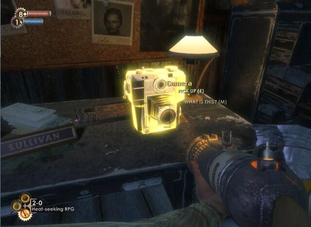 Archivo:Bshock camerasm.jpg