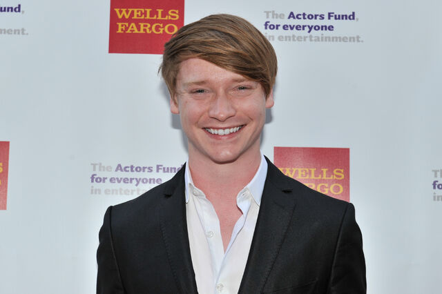 File:Calum-worthy-the-thinning.jpg