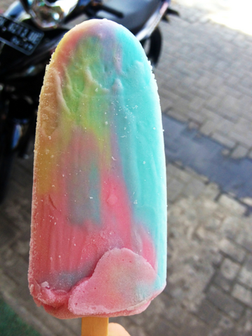 File:Tumblr m6ddtuR47D1rrufn0o1 500.png
