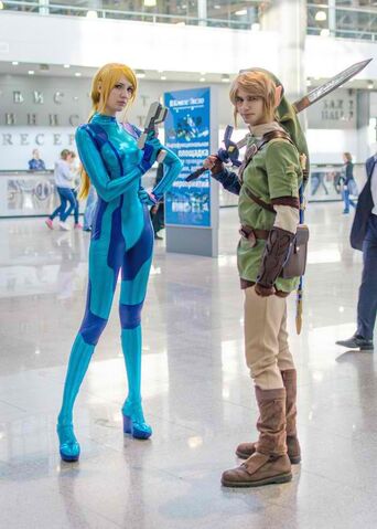 File:Samus-and-Link-in-the-Sydney-Vacation-Museum.jpg