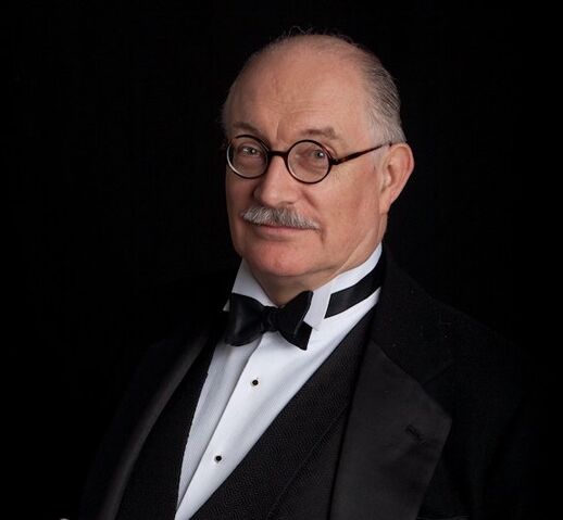 File:SimonJones.jpg