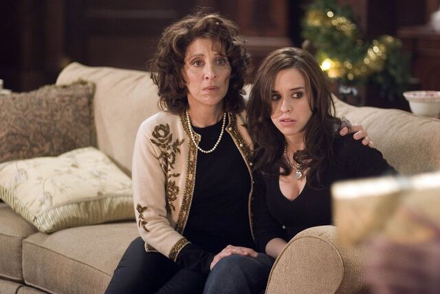 File:Lacey-Chabert-horror-actresses-7167845-1600-1067.jpg