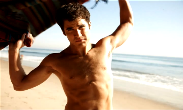 File:DarrenSexy16.png