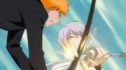 Ichigo menyerang Gin.jpg