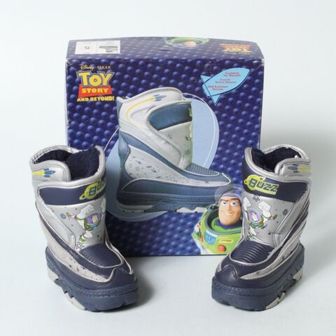 File:Boots1 box.jpg