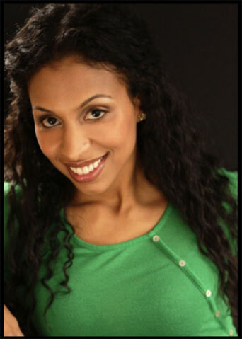 File:Chloe Arnold.jpg
