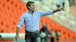 El titán dirigiendo un partido de Godoy Cruz