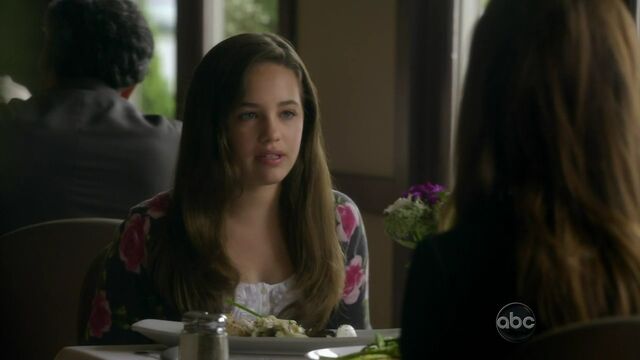 File:MaryMouser BOP S01E02 051.jpg