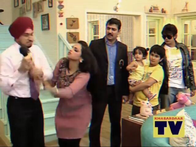 File:Singhs on Khabardar tv.jpg