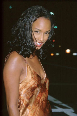 File:TrinaMcGee.jpg