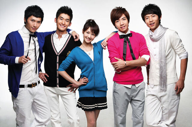 File:Meteor-Shower-cast.jpg