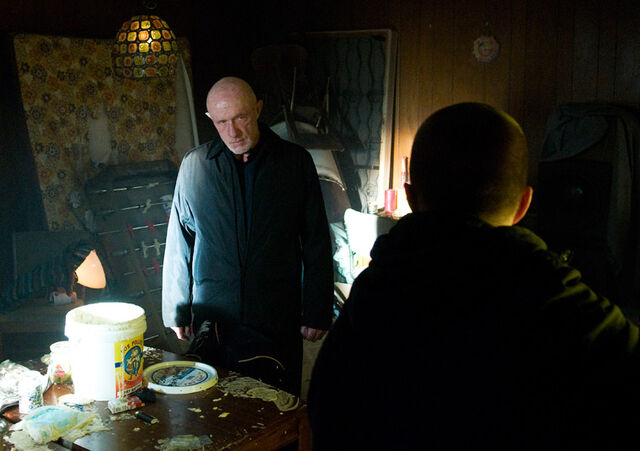 File:Episode-6-mike-jesse-pinkman.jpg