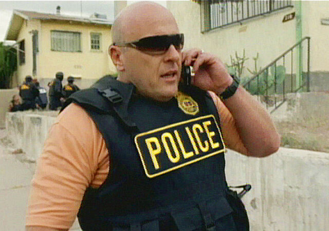 File:BB Episode102 Hank 1.jpg