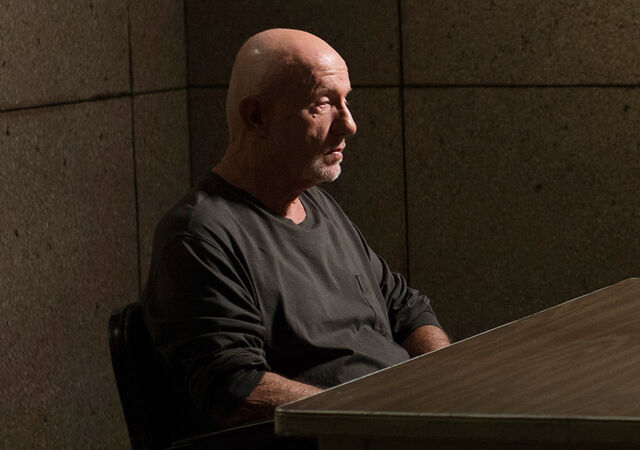 File:Better-call-saul-episode-106-mike-banks-sized-935.jpg