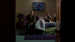 2x08 - Better Call Saul 4.png