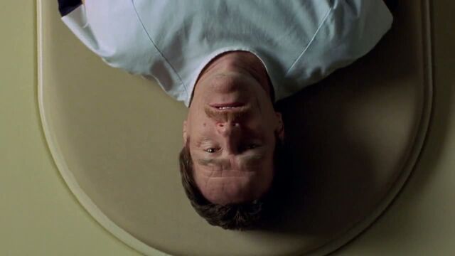 File:1x01 - Scanning Walt.jpg