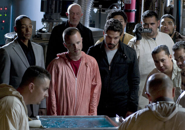 File:Ep10-gus-mike-jesse-gaff.jpg