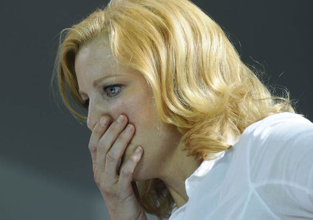 File:Episode-4-Skyler-2-760.jpg
