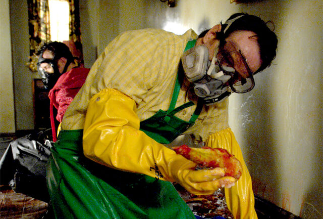 File:Ep3 03 with bone.jpg