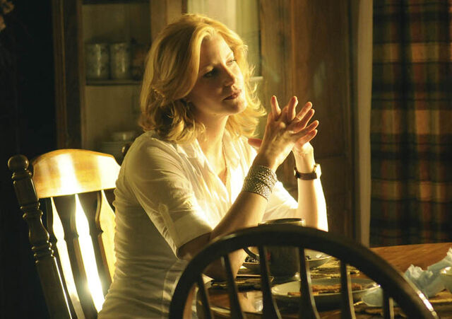 File:Episode-4-Skyler-760.jpg