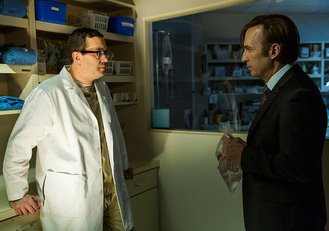 File:Better-call-saul-episode-305-jimmy-odenkirk-5-935.jpg