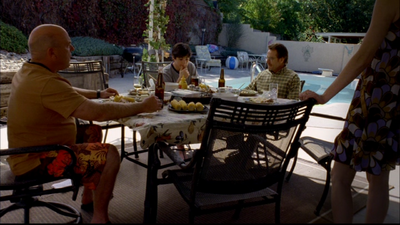WaltS1E4 Familie beim Grillen.png