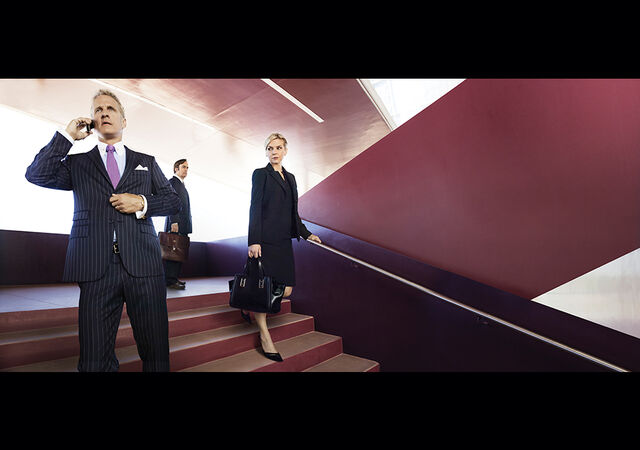 File:Better-call-saul-season-1-jimmy-odenkirk-kim-seehorn-howard-fabian-character-gallery-935.jpg
