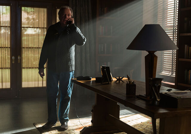 File:Better-call-saul-episode-310-chuck-mckean-935.jpg