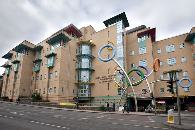 File:Hospital a.700x700.jpg
