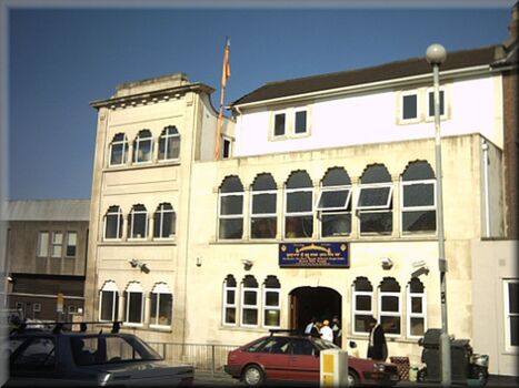 Gurdwara Outside1