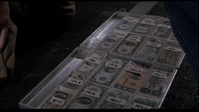 File:Emergency cash suitcase opened.png