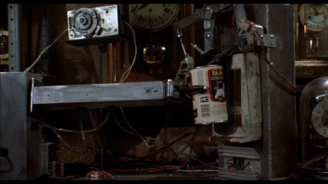 File:Automatic dog feeder 1.png