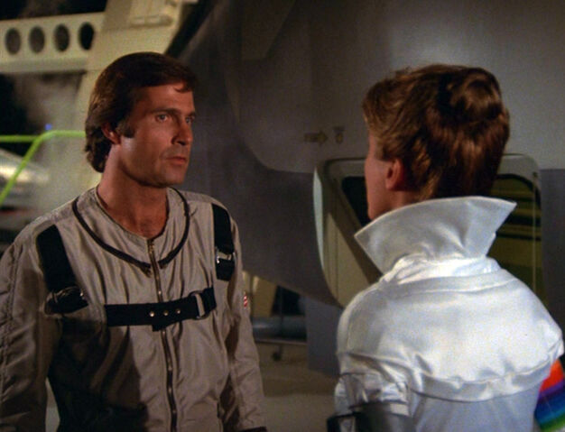 File:S01 PIlot 071.jpg