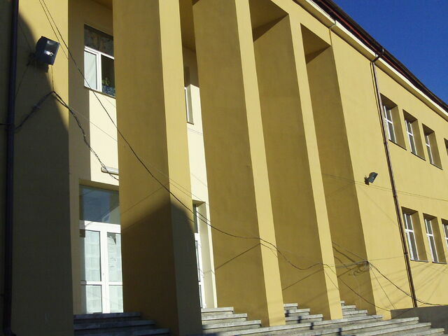 Fișier:101 2220.jpg