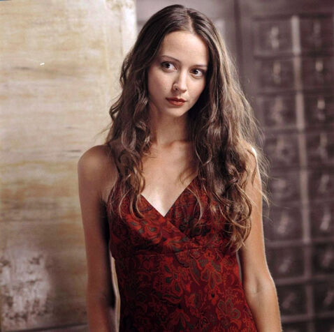 File:Angel fred season three promo 7.jpg