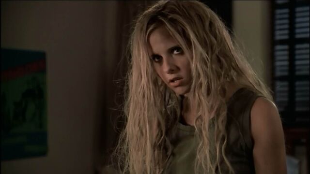 File:Buffy Summers beer bad 2.jpg