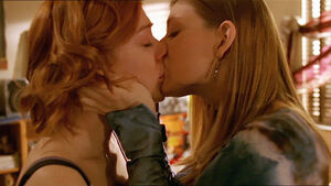 TaraWillowBeso.jpg