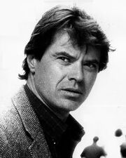 Robert urich