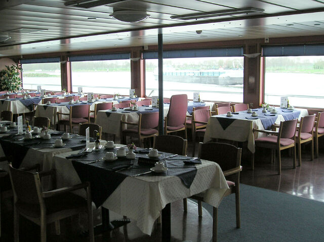 檔案:Henri dunant 3 restaurant.jpg