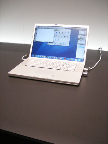 File:MacBook-Pro.jpg