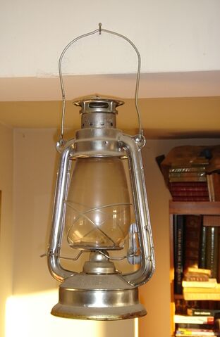 File:Kerosene Lamp.jpg
