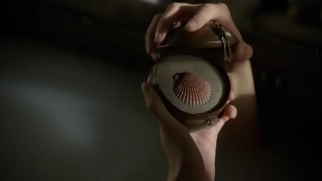 File:Guinevere-01x03-SS8.jpg