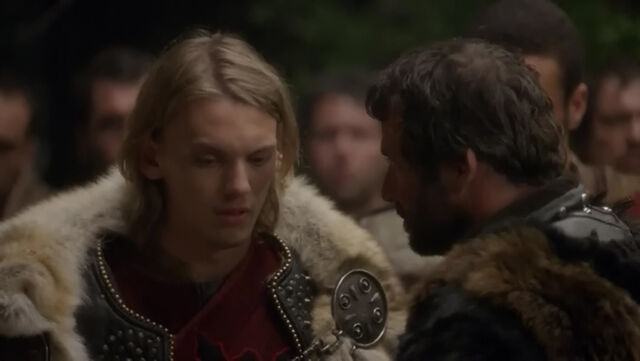 File:Homecoming-01x01-SS1.jpg