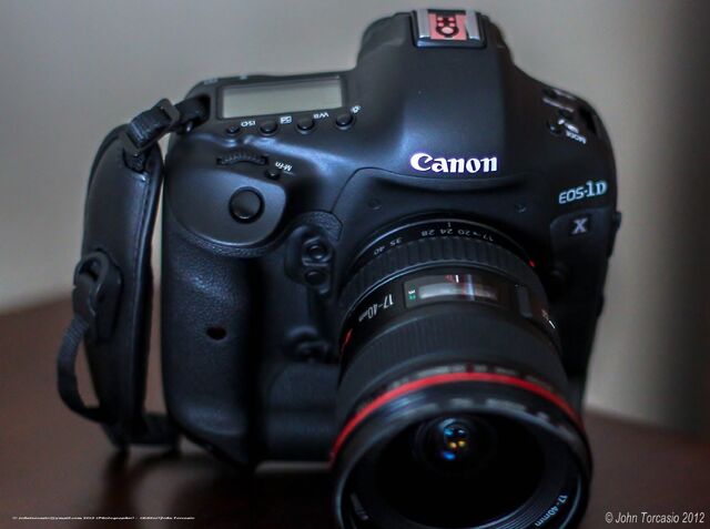 File:Canon EOS 1D X.jpeg